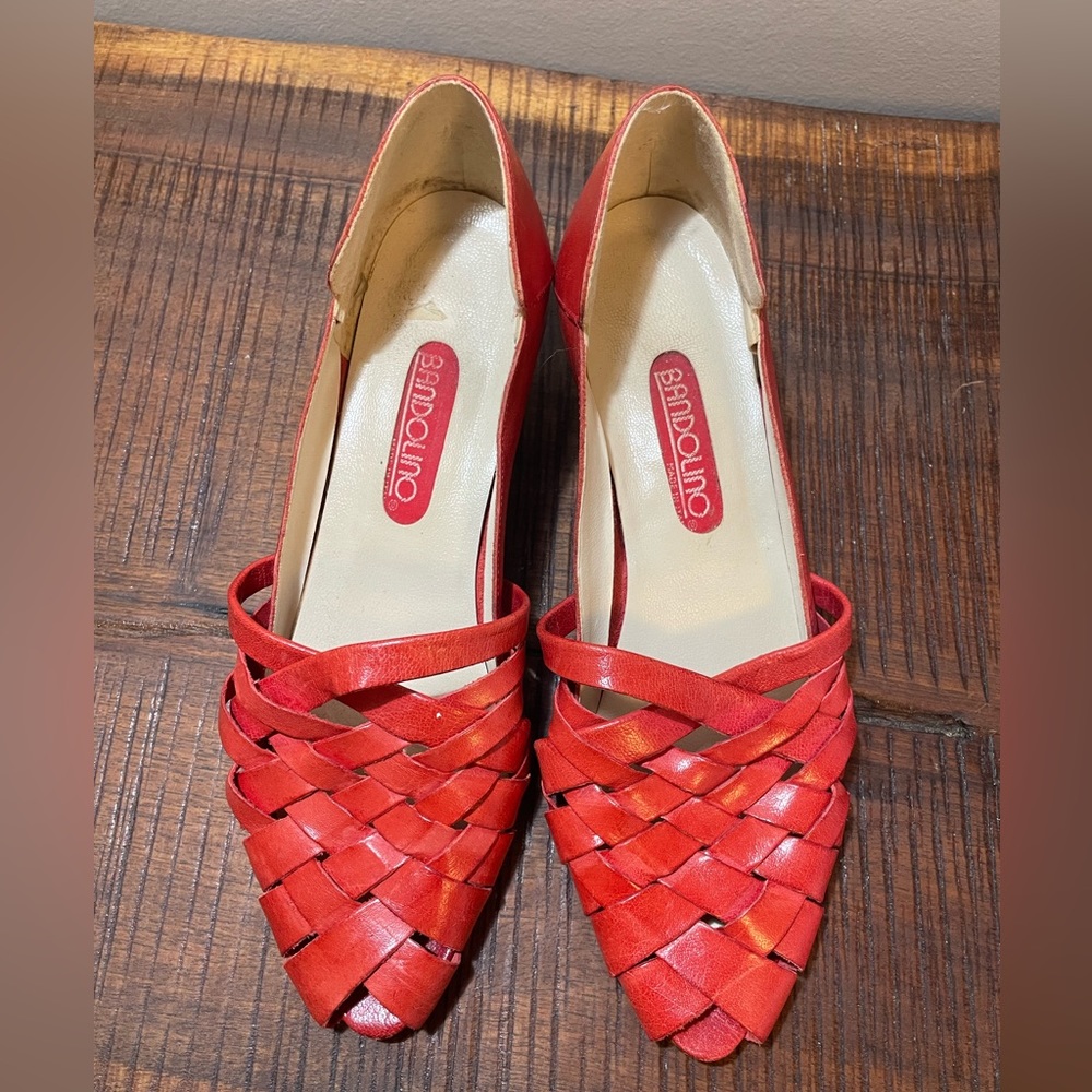 VINTAGE Bandolino wedge sandals